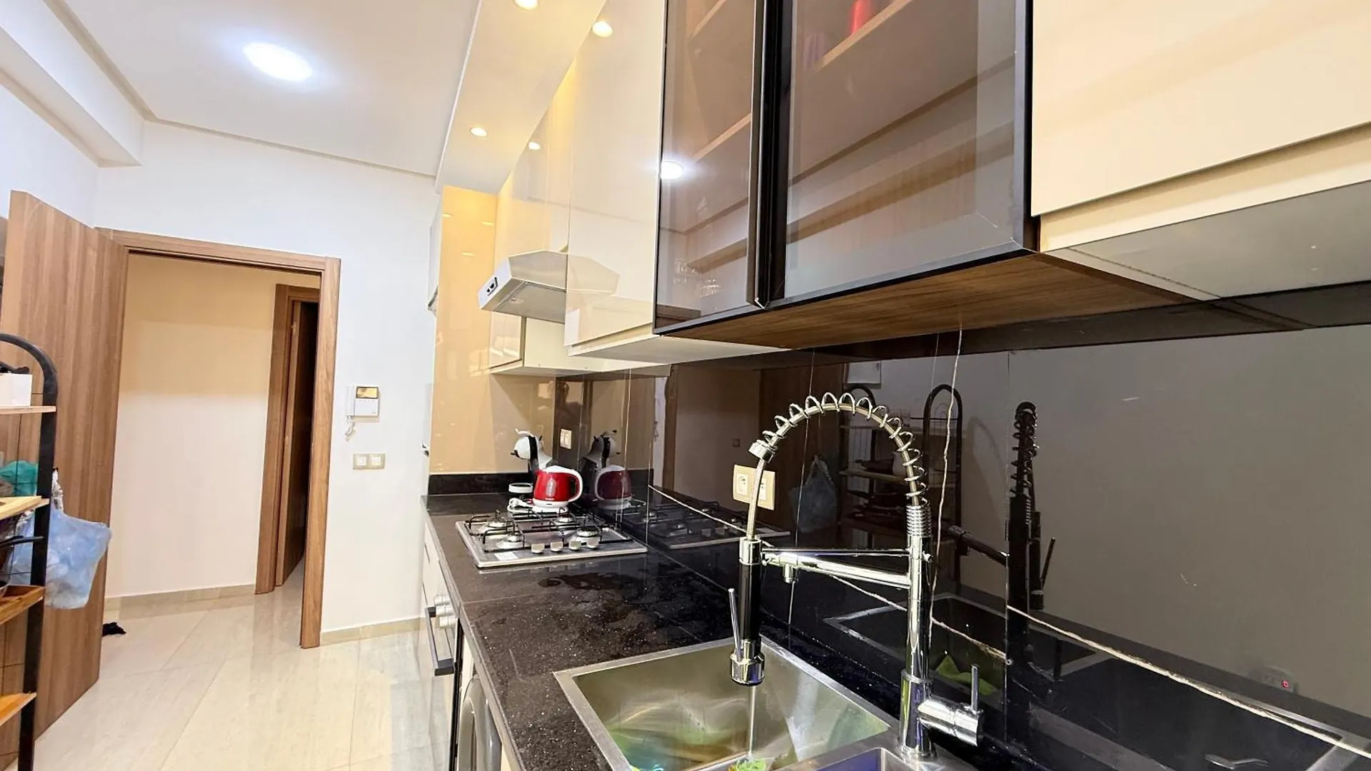 Apartmán Cosy Patio Sunny 2Br - New Building - Near Oasis Train Station Casablanca