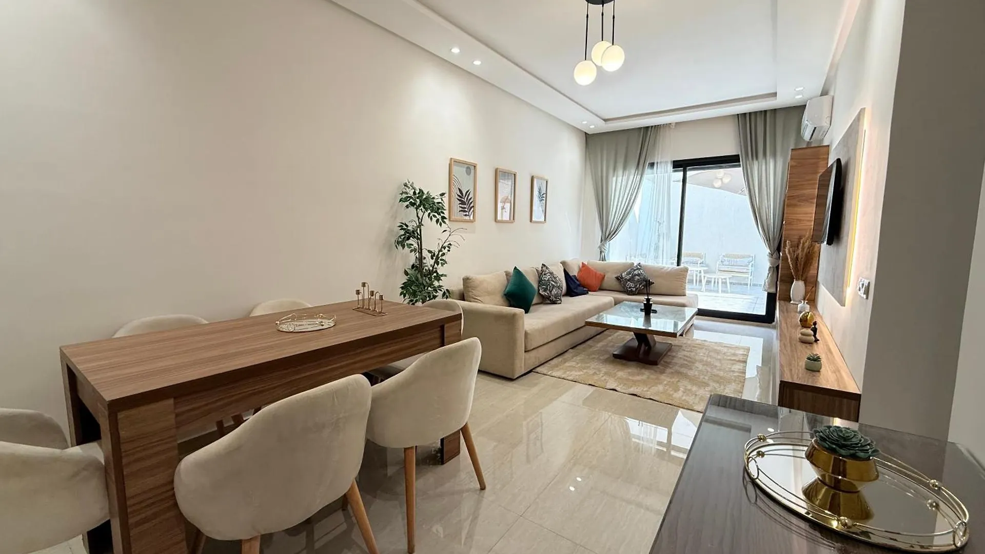 Apartmán Cosy Patio Sunny 2Br - New Building - Near Oasis Train Station Casablanca 0*,